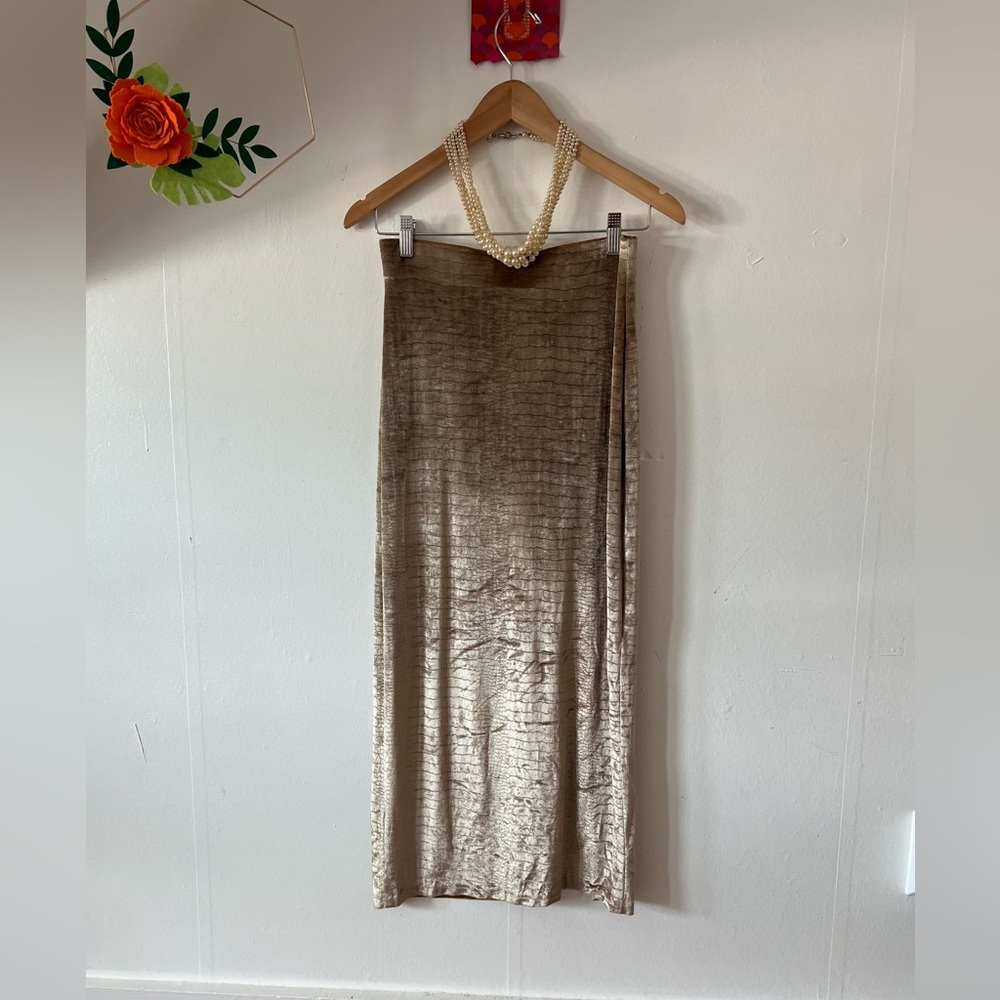 90s VTG EUC champagne stretch velvet column skirt with back slit sz S crocodile